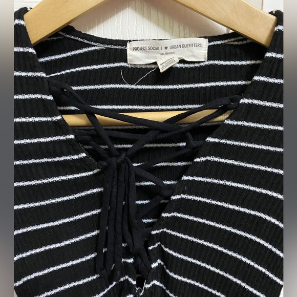 Urban Outfitters Long Sleeve Black and White Stripes XS - Picture 6 of 6